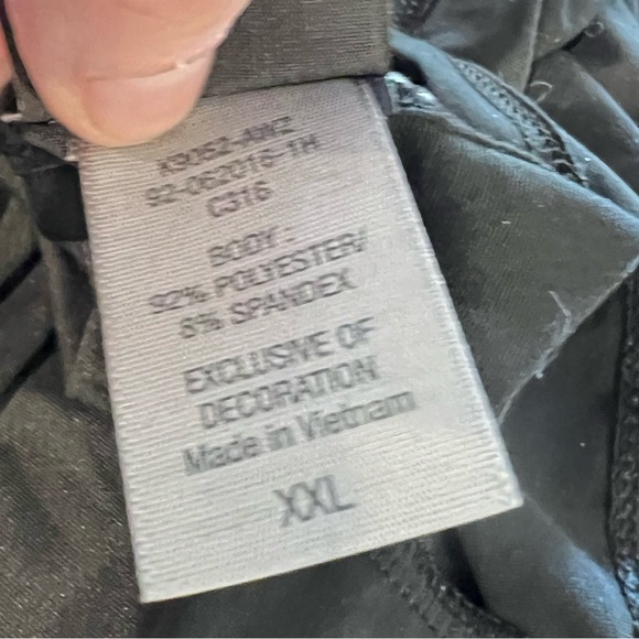 Champion Women’s Black XXL Open Back Workout Shirt - Picture 4 of 4